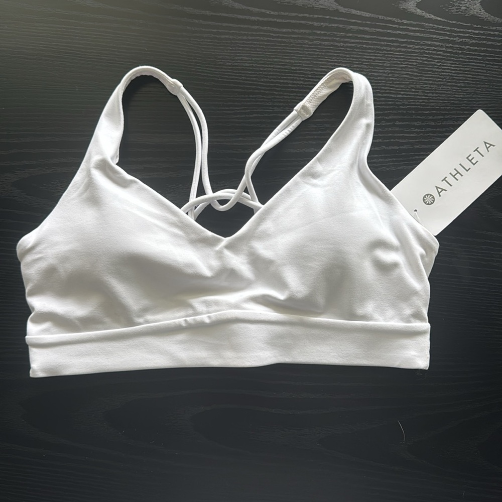 NWT - Athleta sports bra white MED